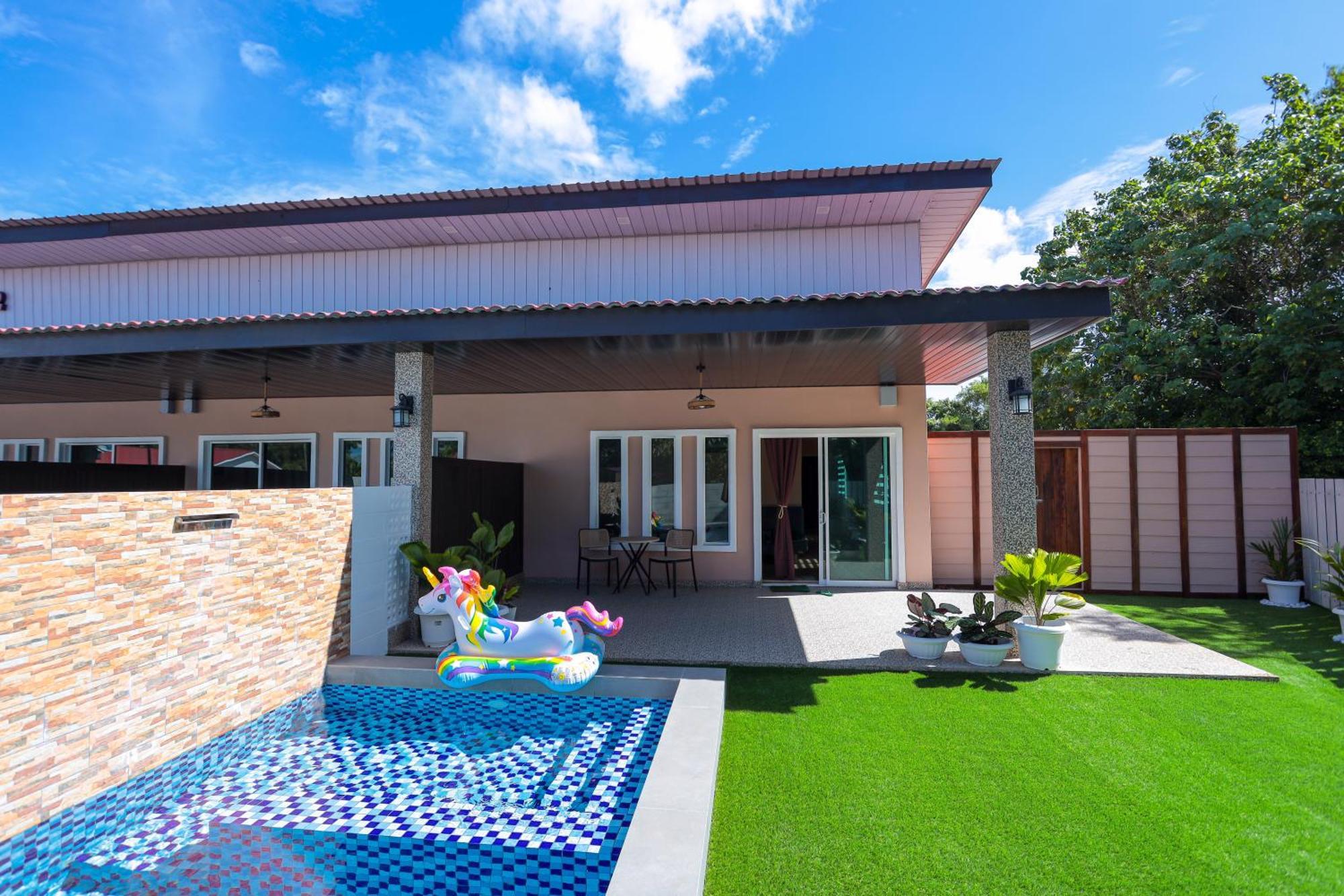 D' Village Cottage 2 - Private Pool Villa Pantai Cenang  Exterior photo